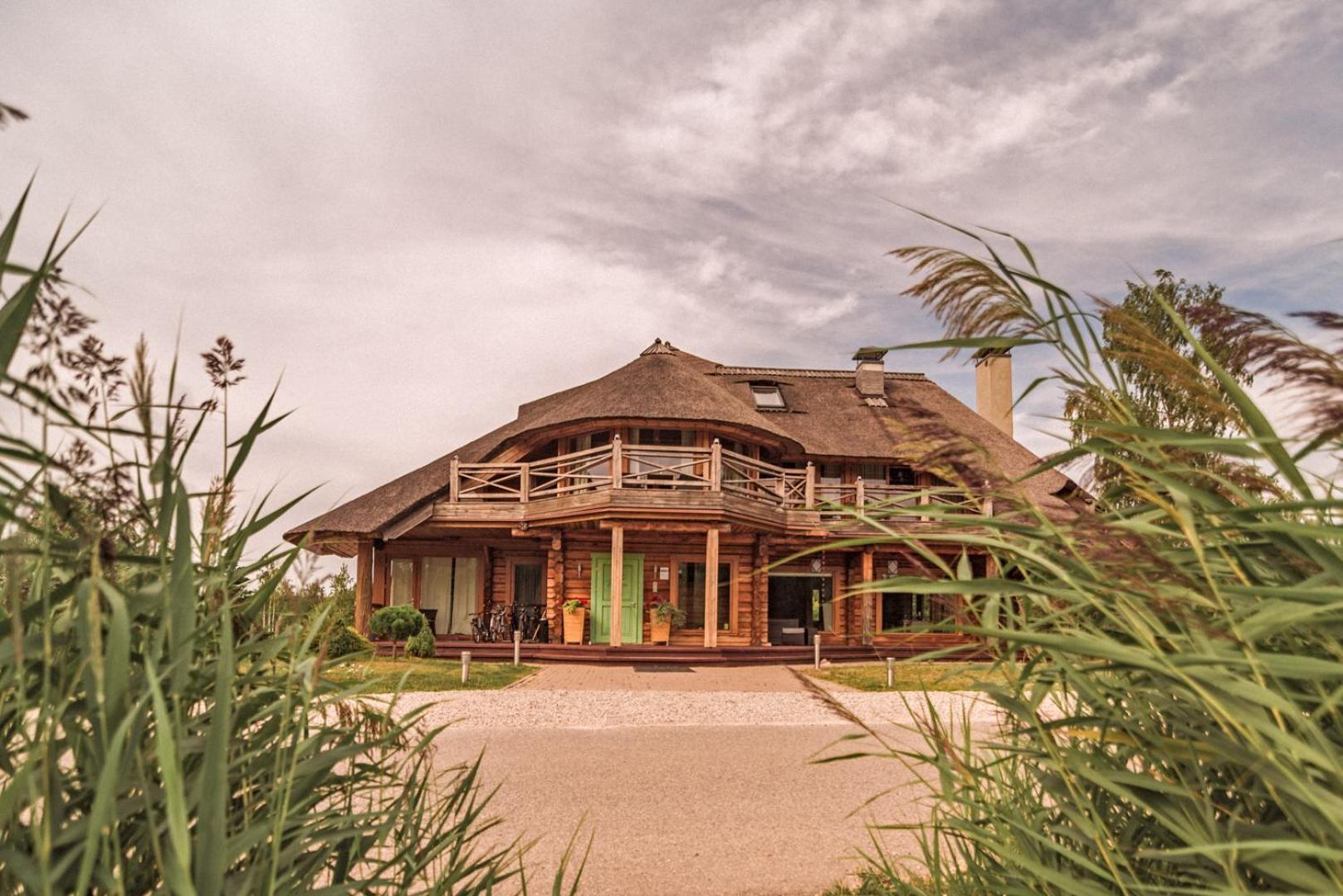 Jonathan Spa Estate Amatciems Exterior photo